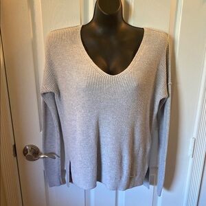 Abercrombie & Fitch Gray V-Neck Sweater
